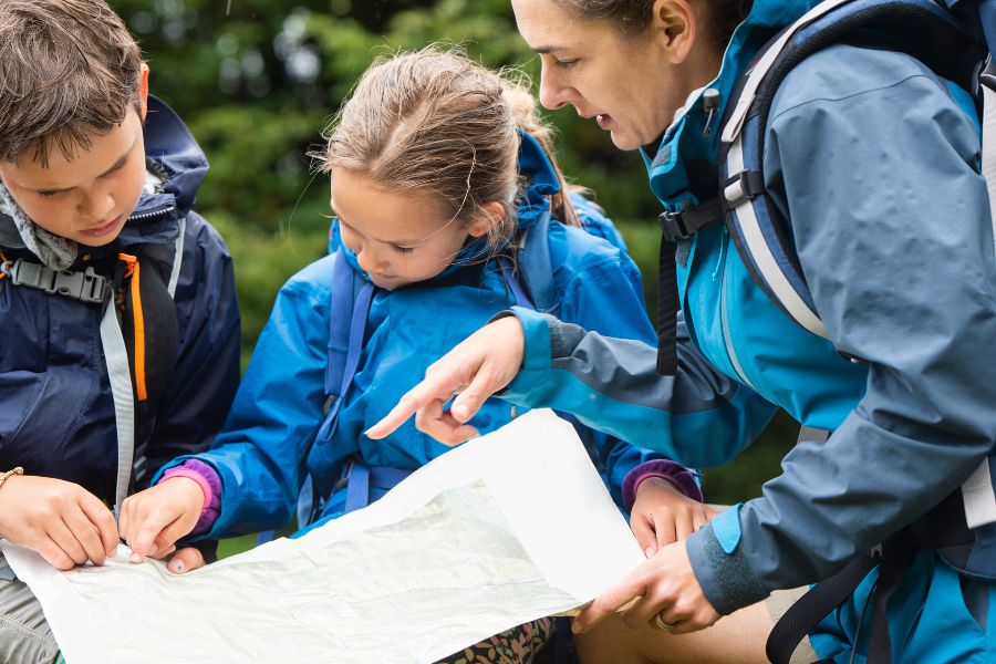 Children map reading