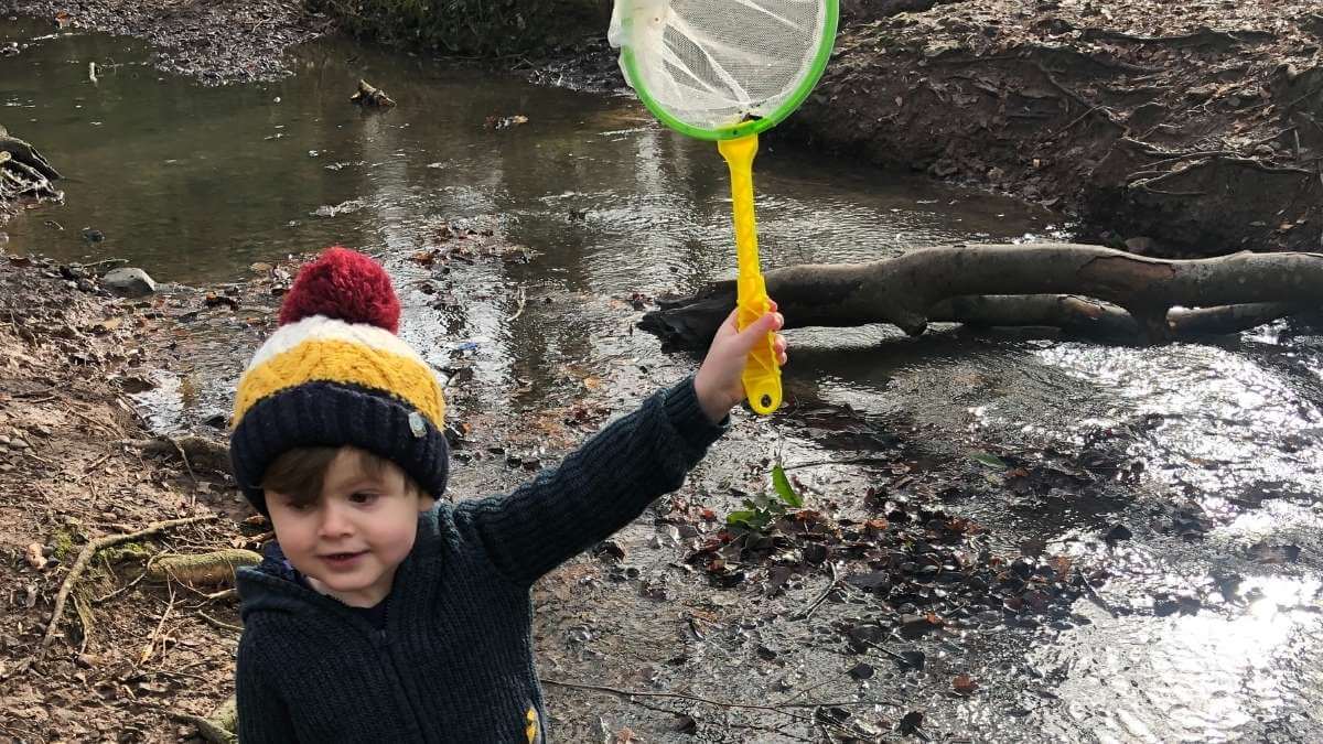 Try a Scavenger Hunt to encourage Early Years Play Outdoors